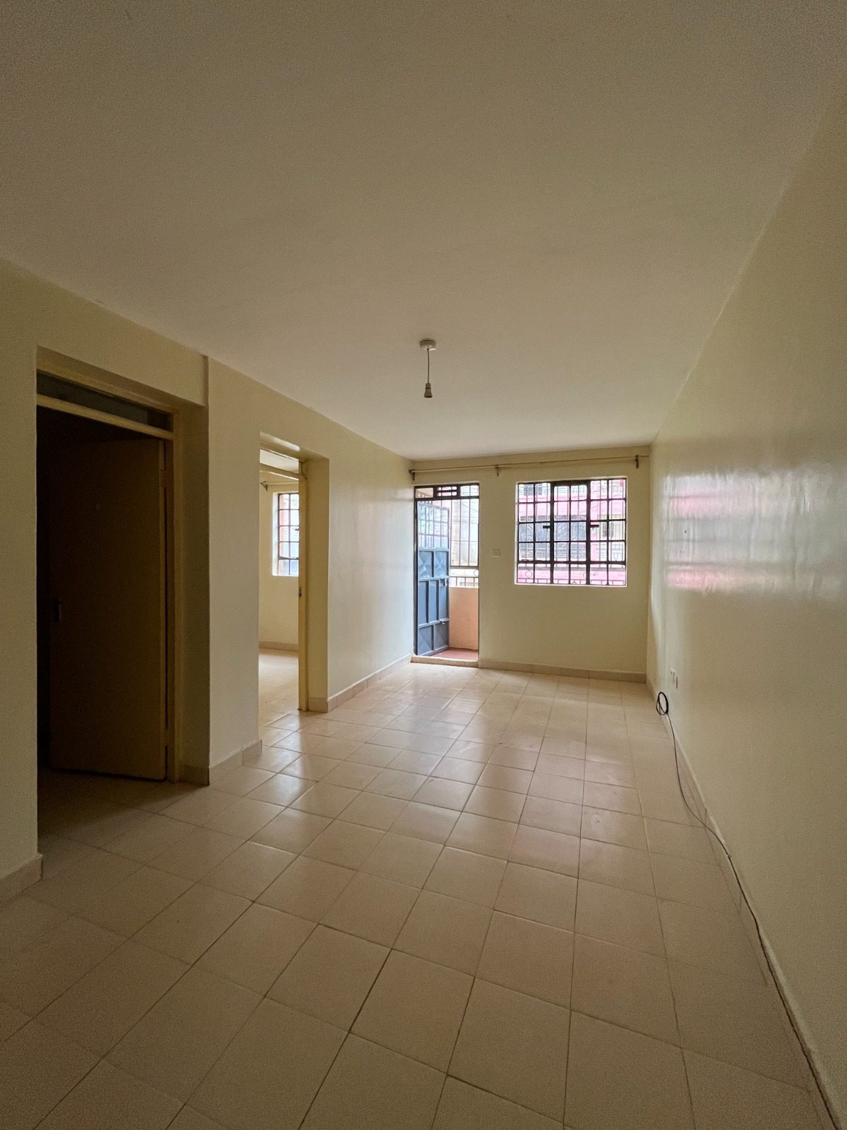 Henikasuru – 2 Bedroom Apartment in Mirema (Near None)