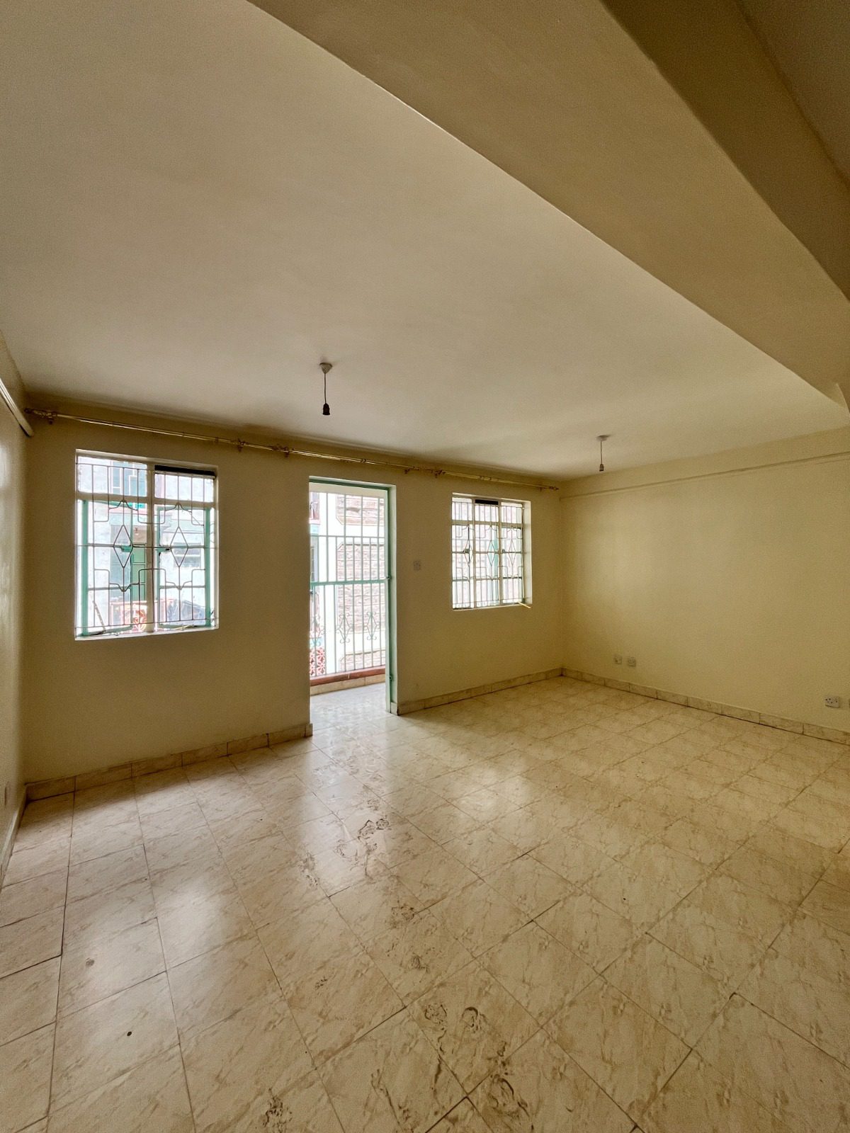 Simon's - Donholm Apartments (B) – 2 Bedroom Apartment in Donholm (Near Greenspan Mall)