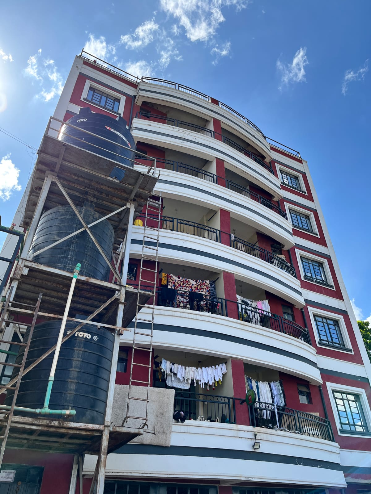 Stephen - 1 Bedroom Apartment for Rent in Kabiria (Near Maven Bakery)