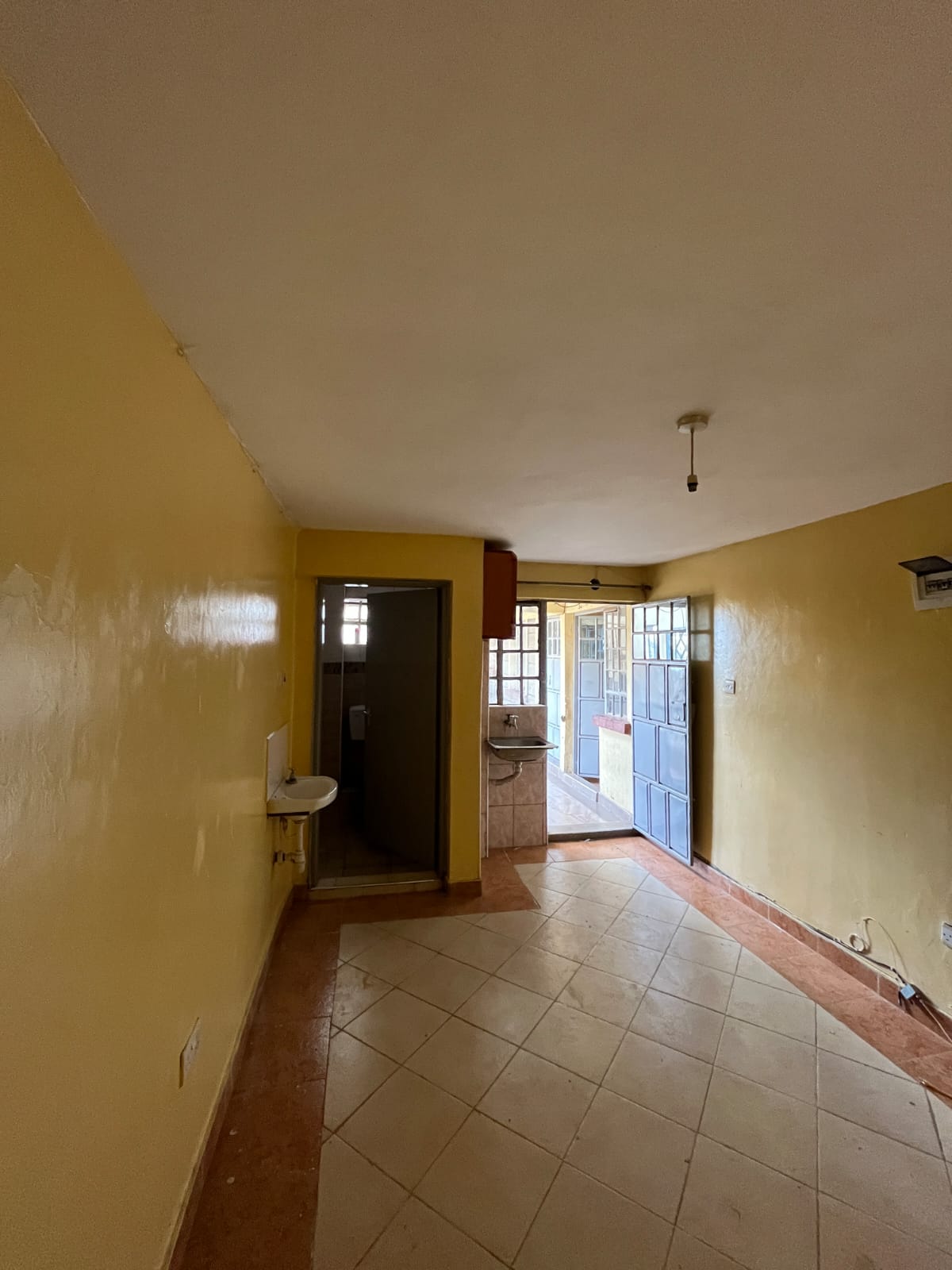 Aviwa Plaza – Bedsitter Apartment for Rent in Kasarani (Near Icon)