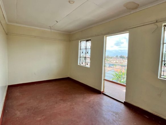 2 Bedroom Apartment for Rent near Gemini Pool Park, Manyanja Road, Tena - A (ID: #10102122508)