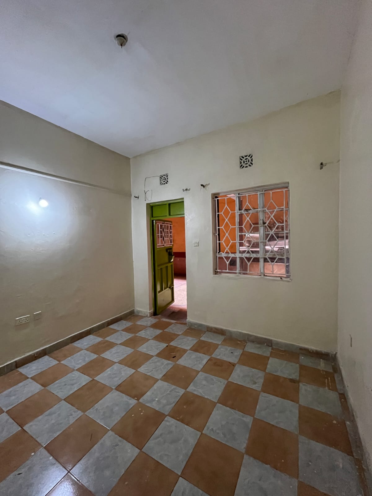 2 Bedroom Apartment for Rent near Bliss Barbershop, Ngumba Lane, Garden City (#10305022603)